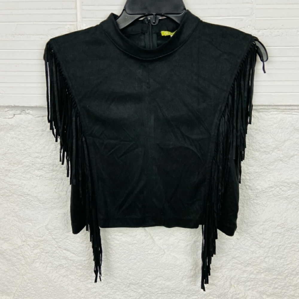 Gianni Bini boho fringed cropped top